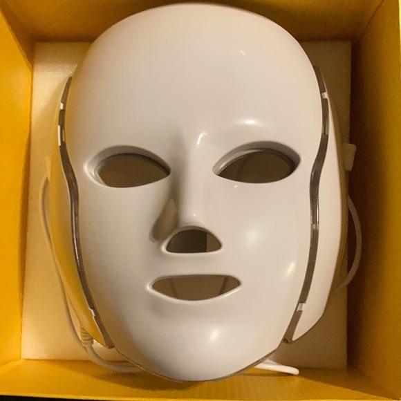 LED BEAUTY REDLIGHT MASK 7 colors - Picture 1 of 4